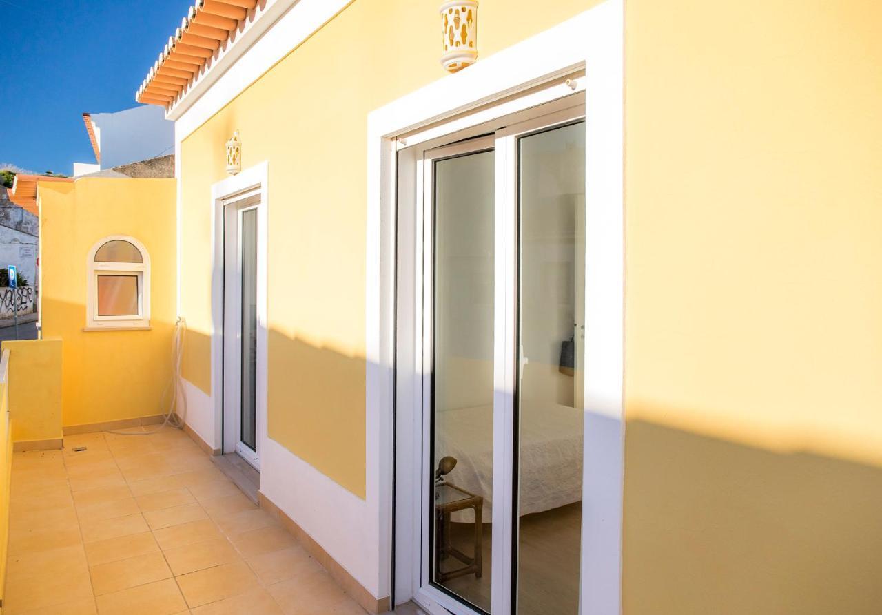 B34 - Central Townhouse In Lagos Villa Екстериор снимка