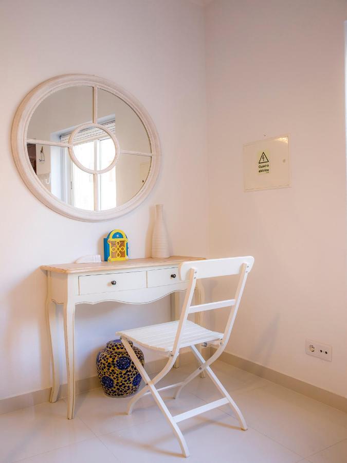 B34 - Central Townhouse In Lagos Villa Екстериор снимка