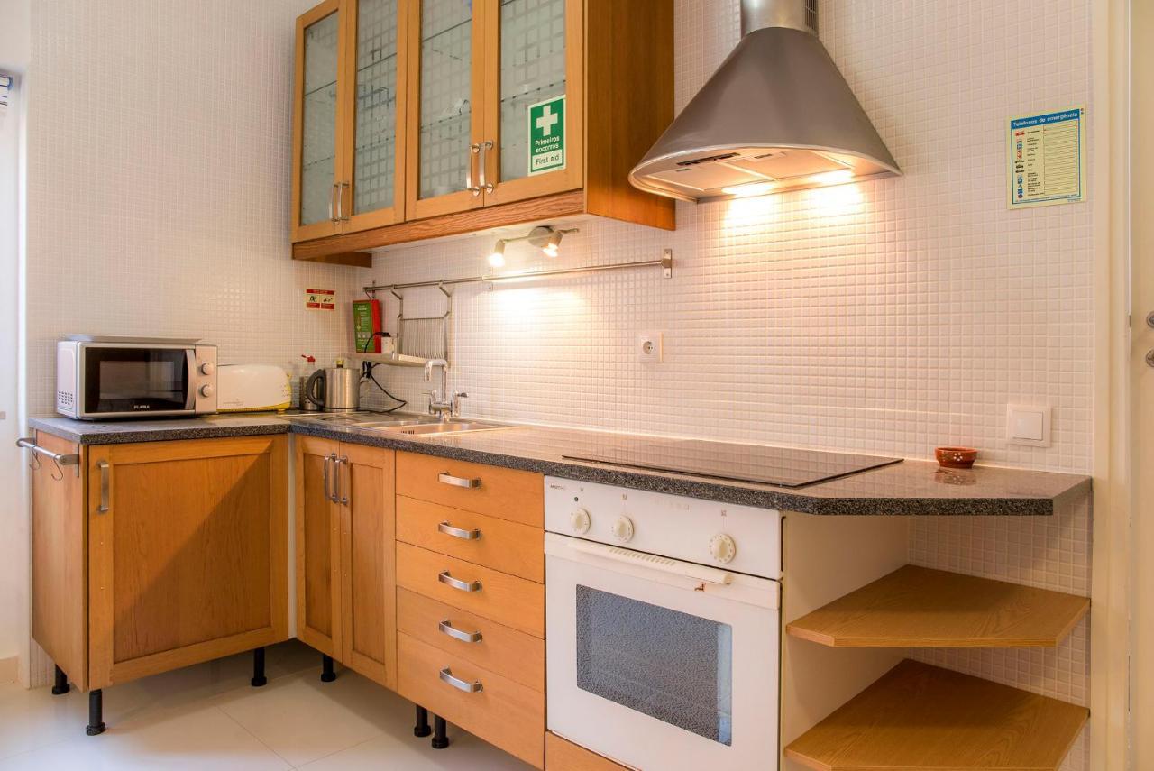 B34 - Central Townhouse In Lagos Villa Екстериор снимка
